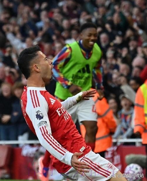 皇马有意冬窗签阿诺德 利物浦拒绝谈判争取续约